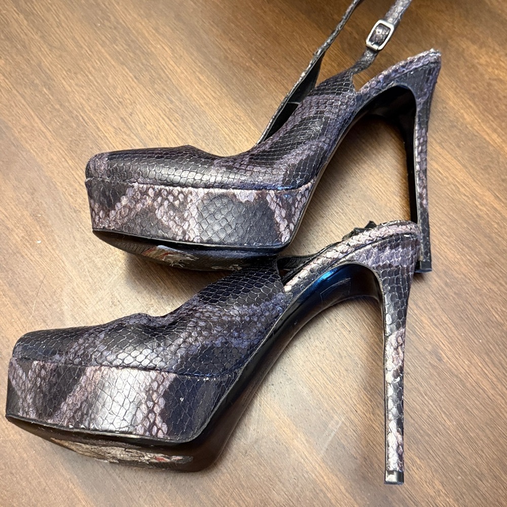Vera Wang Lavender Snakeskin Platform Heels
5” slightly over heel - Picture 5 of 6